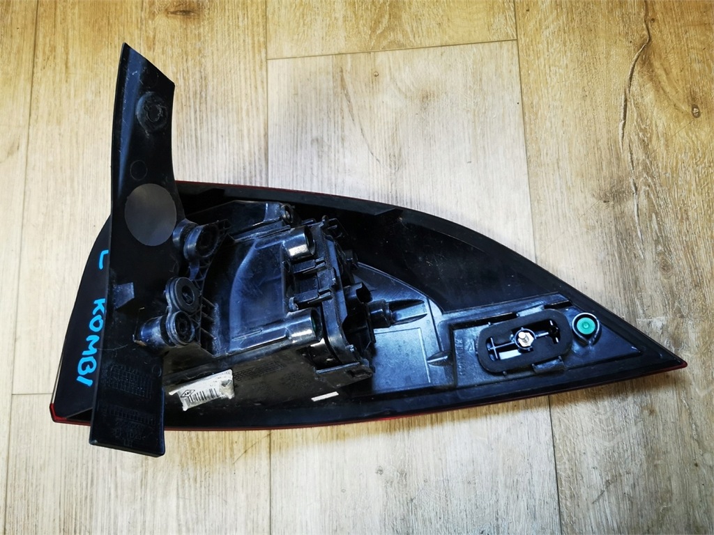 фото №9, Renault clio iv kombi лампа левая задняя демонтаж europa