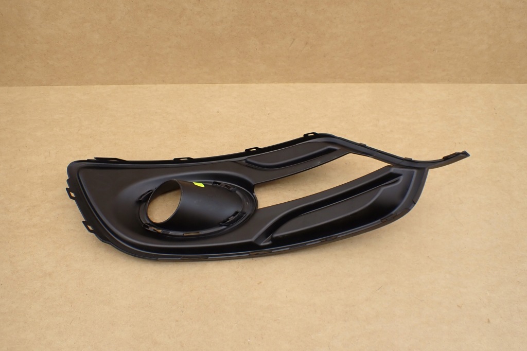 Renault megane 3 рестайлинг  решётка бампера левая 261a32193r Доставка