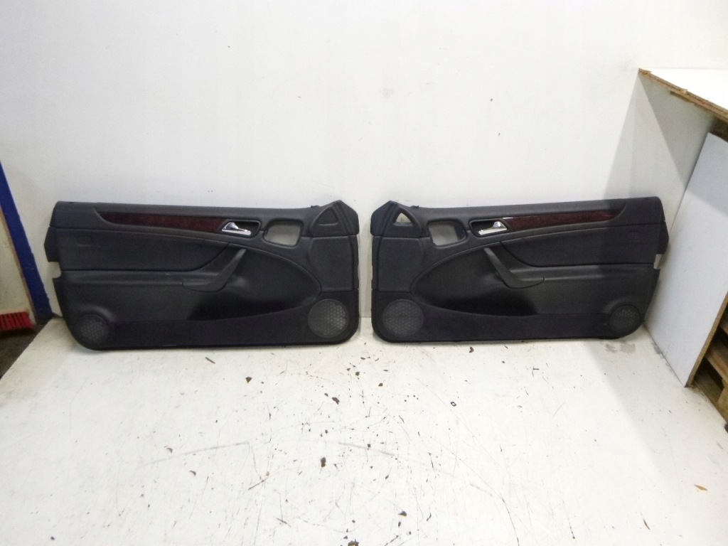 Сиденья обшивки комплект mercedes clk w208 кожа / с подогревом Киев