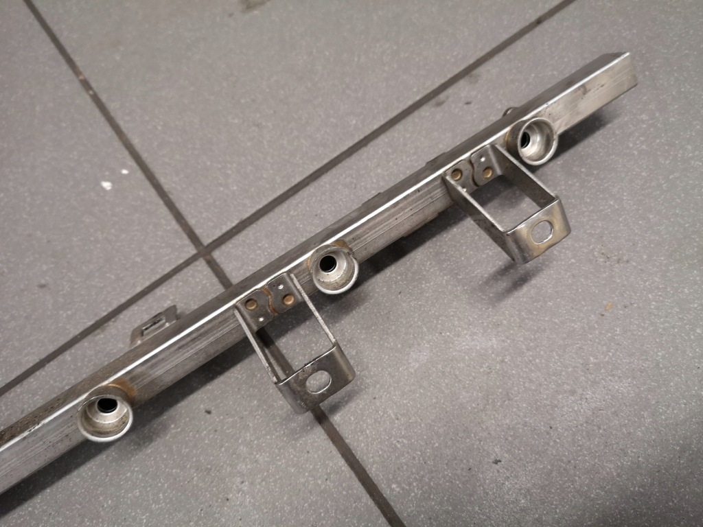 фото №6, Молдинг упорскування bmw 5 e60 520i