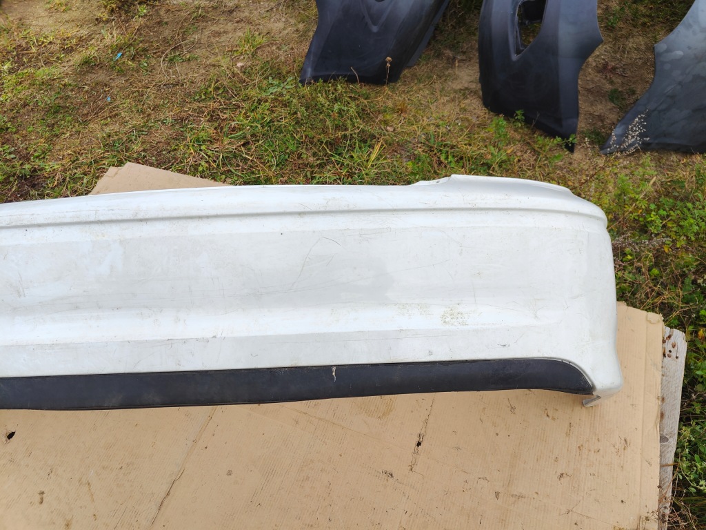 Opel vectra b хэтчбек hb lift бампер задняя biały/granatowy Оригинал