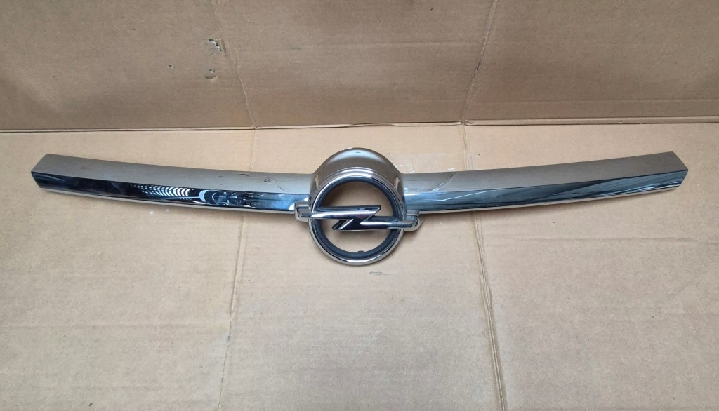 Купить Opel corsa c рестайлинг  хром решетка  551290562 13111757 передок  оригинал