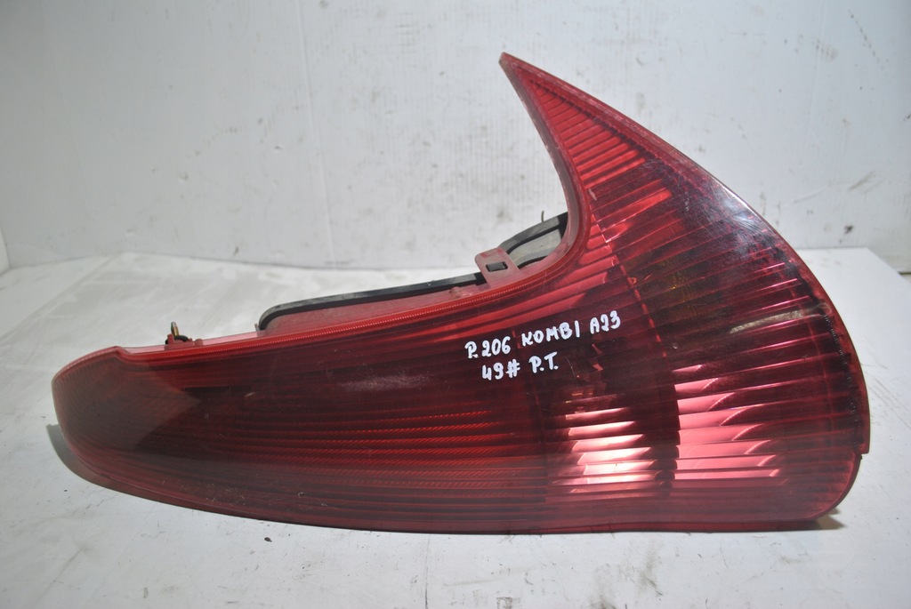 фото №1, Лампа задня правий задня peugeot 206 kombi