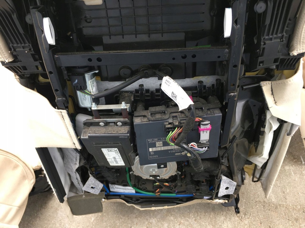 фото №8, Audi a8 long d4 2013 - сиденья сиденье кожа