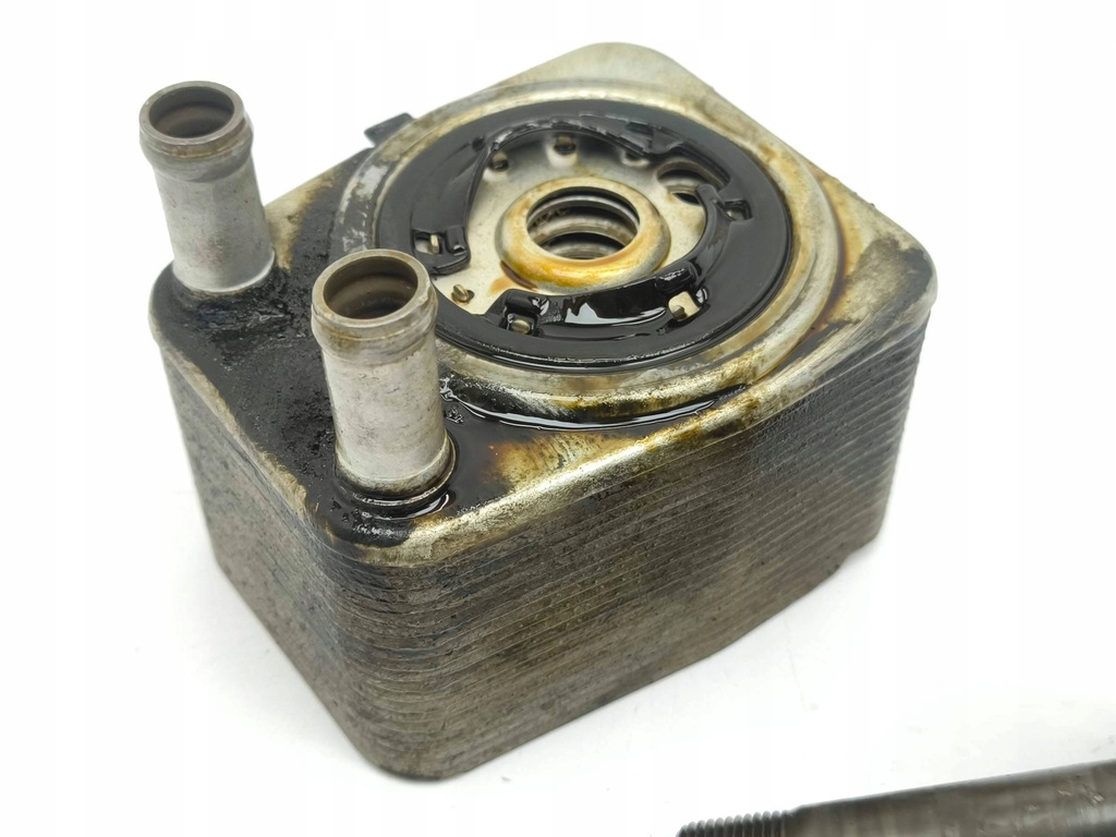 фото №8, Porsche cayenne 92a 2011 корпус фильтров масла