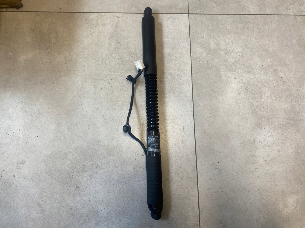 Купити Tesla model x привід двері задній 1063440-01-d