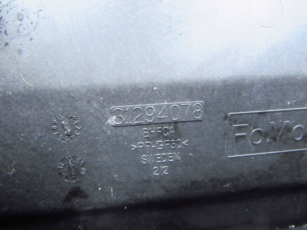 Volvo s60 v60 xc60 v70 s80 основание корпус коробка аккумулятор 31294078 Недорого