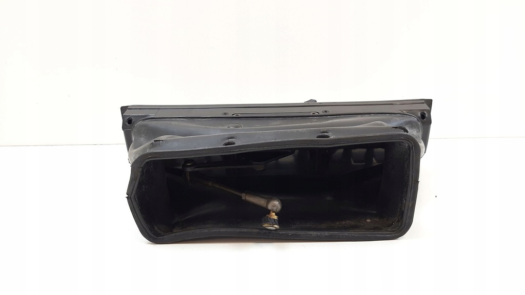 фото №5, 1971 mercedes-benz compakt w115 рамка климат-контроль