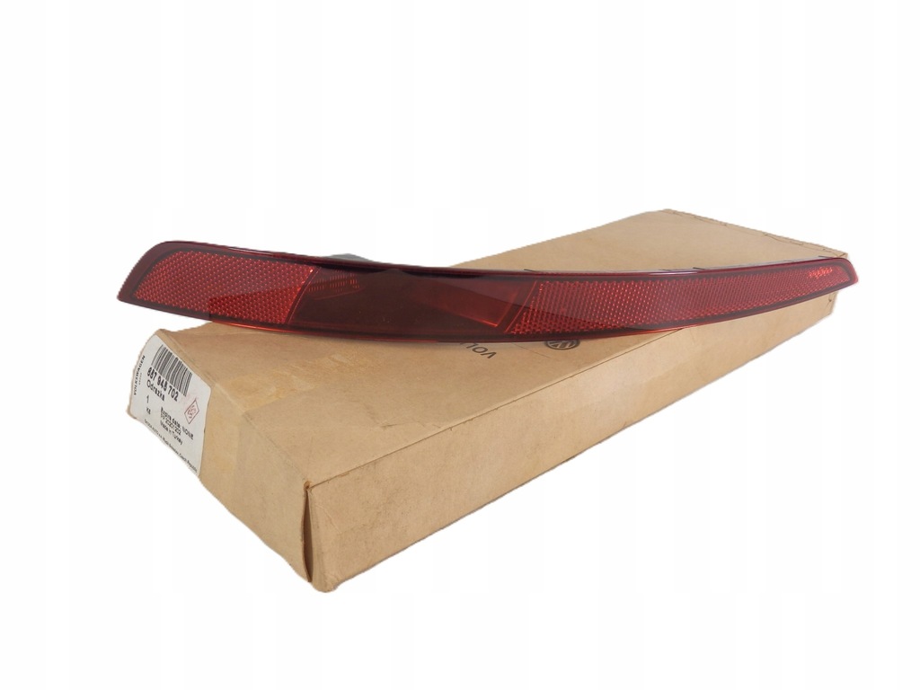 фото №1, Отражатель бампера правый задняя skoda scala 657945702 оригинальный номер