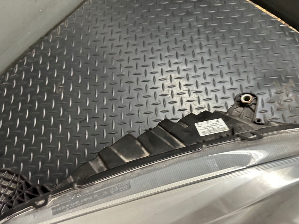 фото №10, Лампа правий перед fiat doblo ii lift пошкоджені скло 51974243