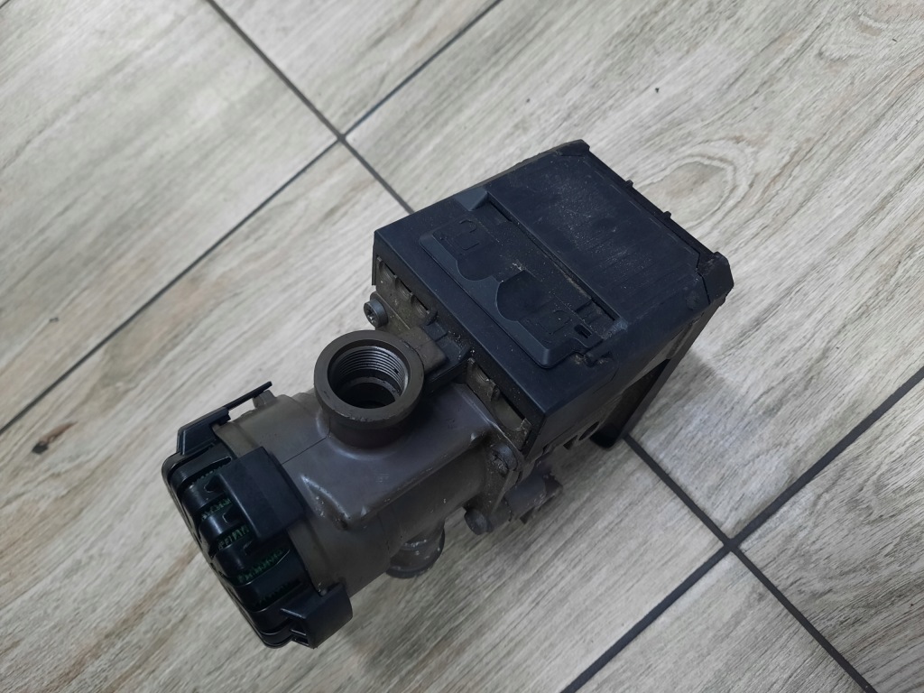 фото №2, Клапан перед модулятор ebs volvo fh fm renault dxi