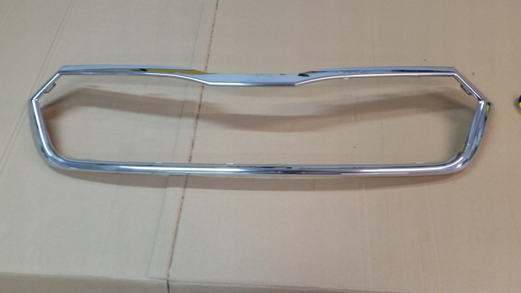 фото №1, Skoda octavia iv 5e3853761 хром решётка радиатора