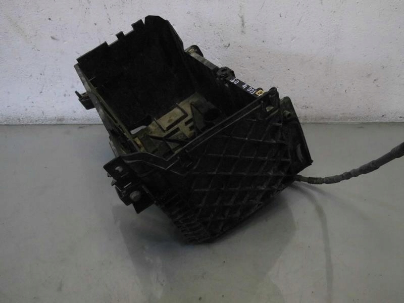 фото №4, Корпус аккумулятор renault scenic iii 1.5 dci