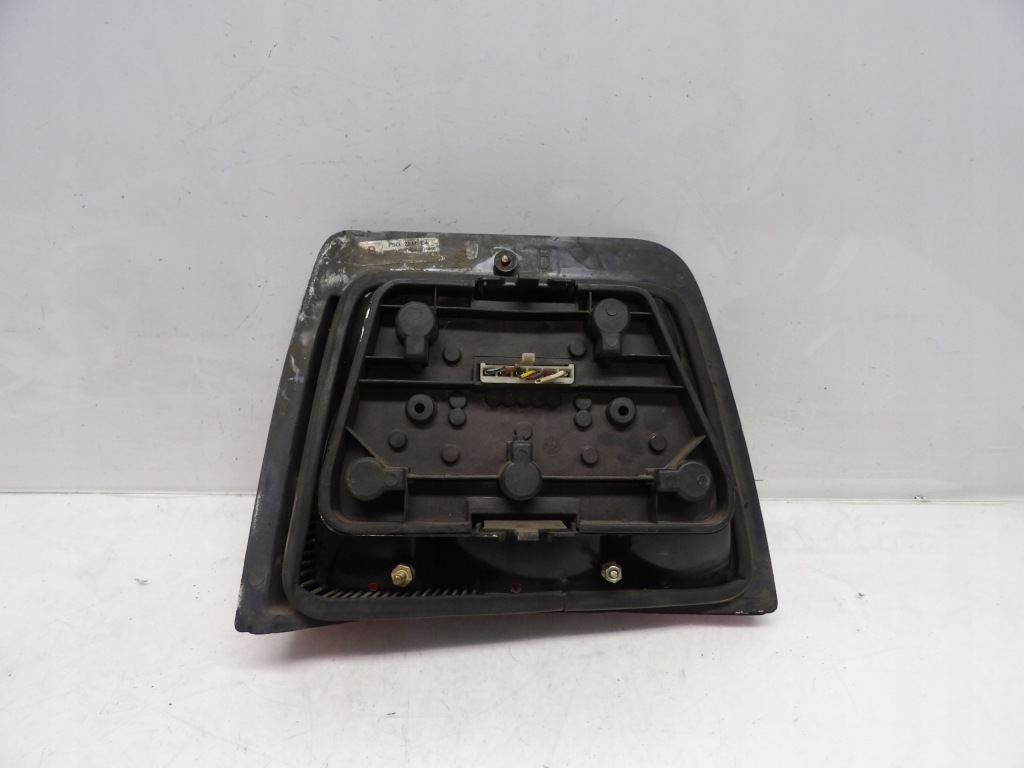 фото №2, Лампа права задня fso polonez