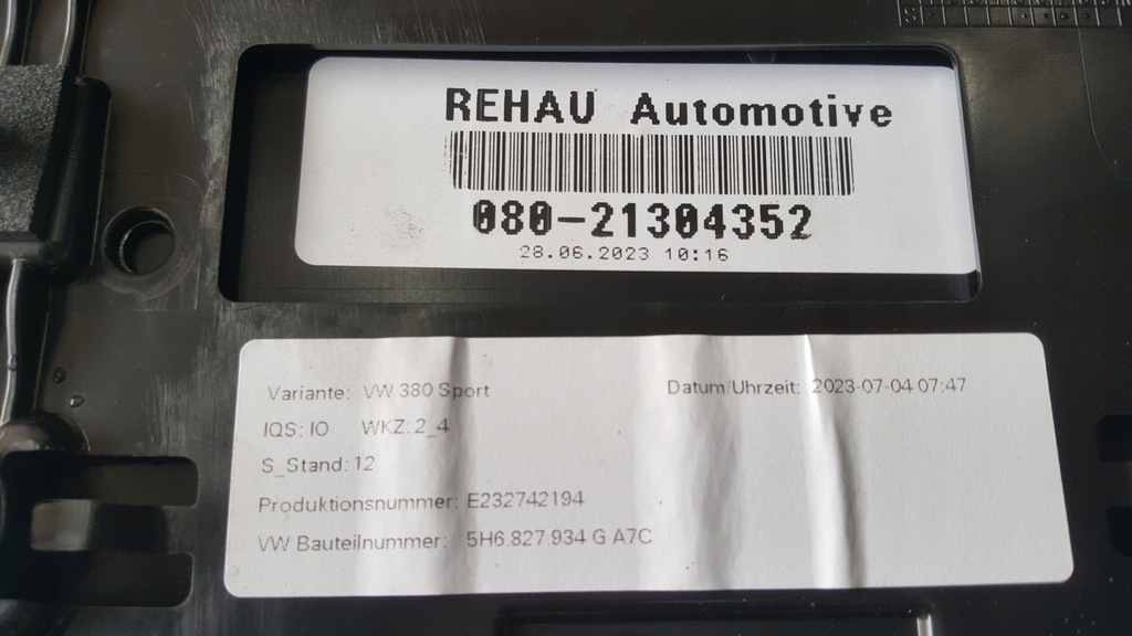 фото №14, Спойлер спойлер крышки задняя vw golf viii 5h6827934 демонтаж