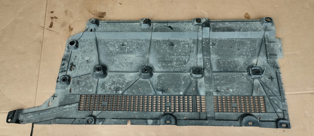 фото №1, Плита защита подвеска правая renault kangoo iv 748147896r