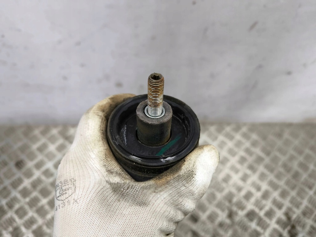 фото №8, Honda hr-v 2016 амортизатор задний