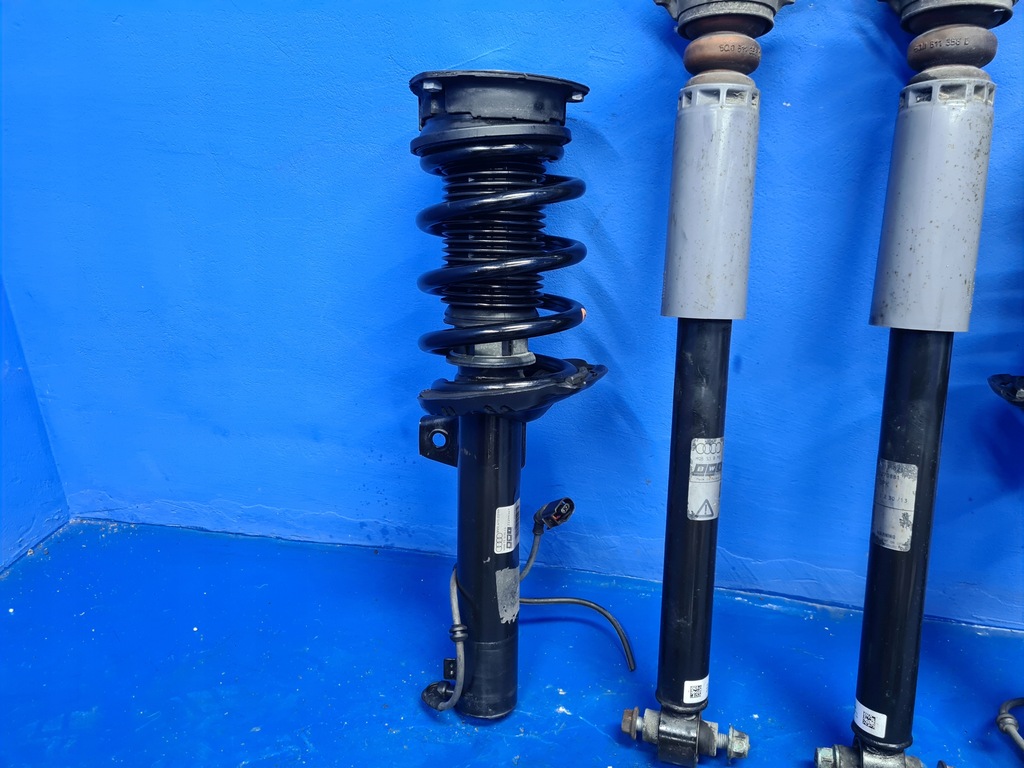 фото №3, Audi a3 s3 rs3 8v megnetic ride комплект амортизаторов перед задняя оригинал