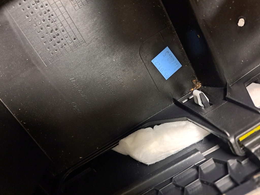 фото №9, Ford focus mk4 st-line підлокітник