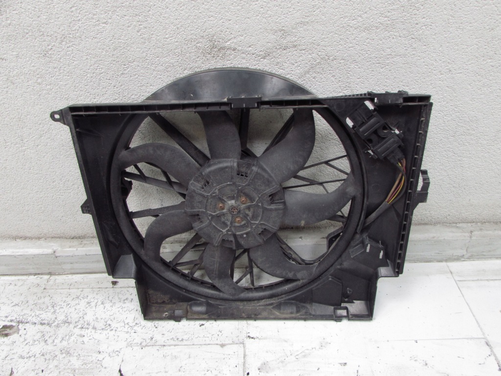 Bmw 3 e90 e91 e92 04-08 вентилятор радіатора корпус 3137229021 75617139 в Україні
