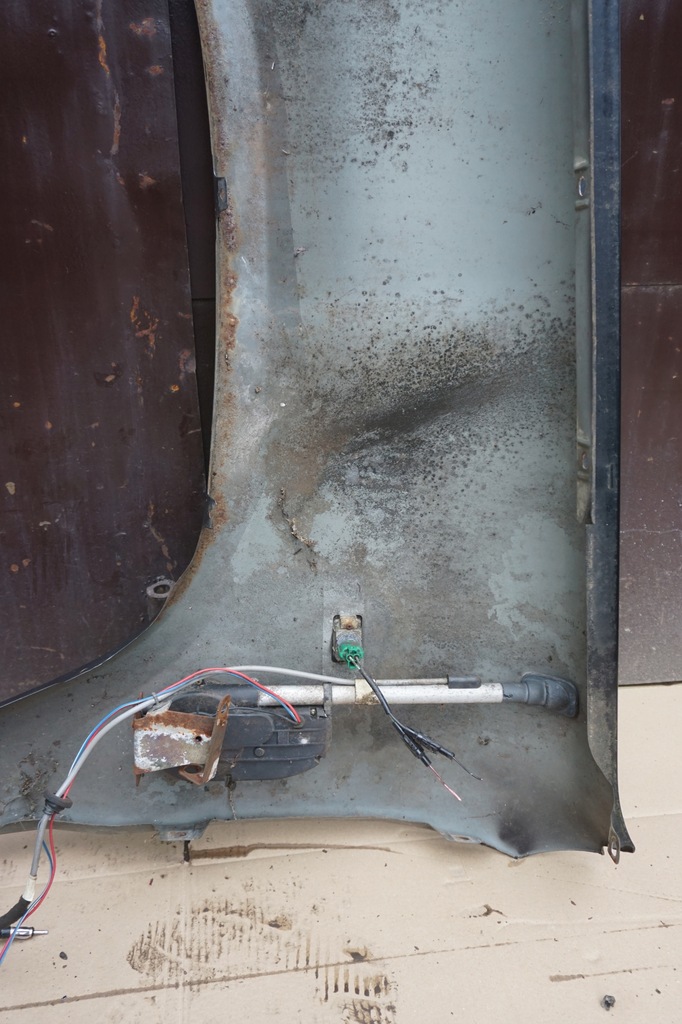 фото №14, Opel monterey крила правий перед передній 96r