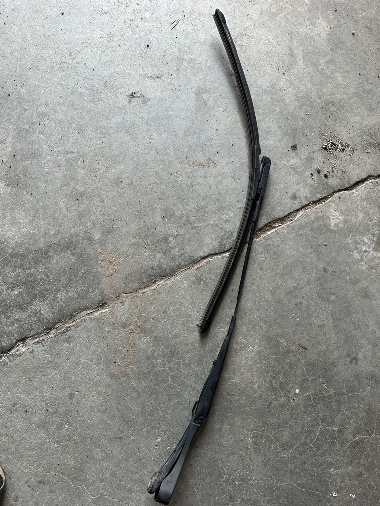 фото №1, Mercedes w222 s-klasa рычаг дворники +щетка