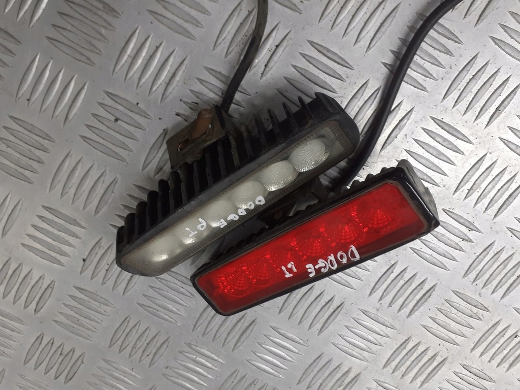 фото №3, Фонари бампера задняя dodge caravan 3.3