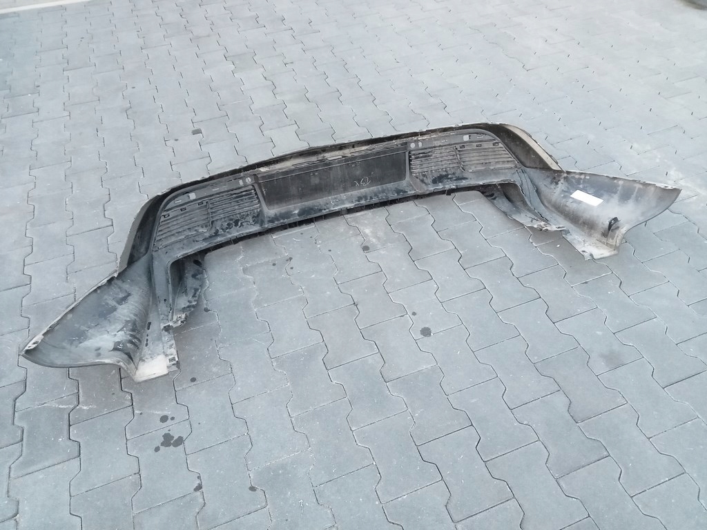 фото №11, Porsche taycan 9j0 - бампер спойлер дифузор задня 9j0807983f