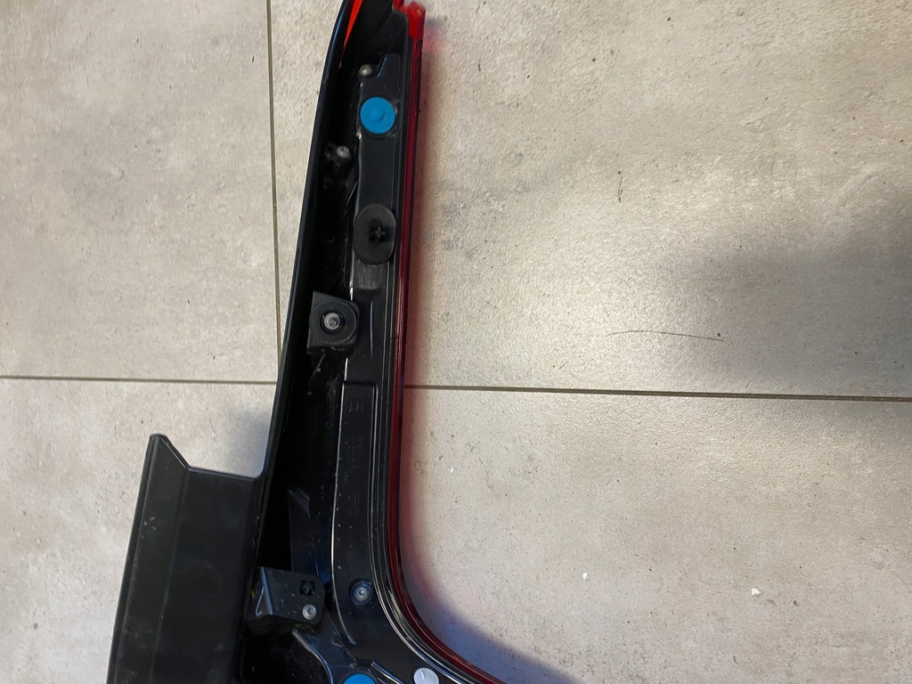 фото №13, Volvo v60 ii лампа левый задняя led 32291358