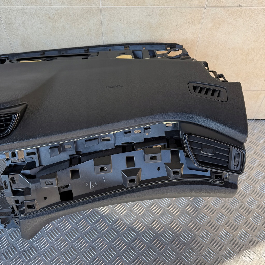 фото №9, Приборная панель комплектная подушка безопасности консоль ремни приборная панель nissan x-trail t32 lift 2020 rok