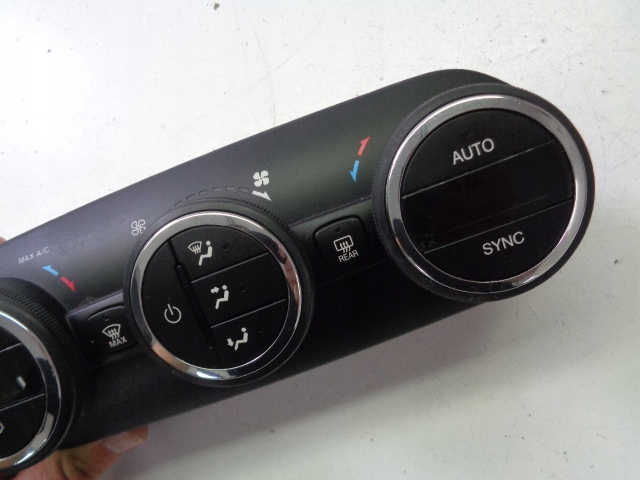 фото №4, Панель кондиционера jeep renegade 1.4 multiair przed lift 2017 rok