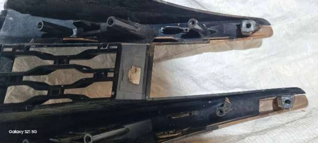 фото №11, Решётка нижняя бампера правая land rover evoque ii