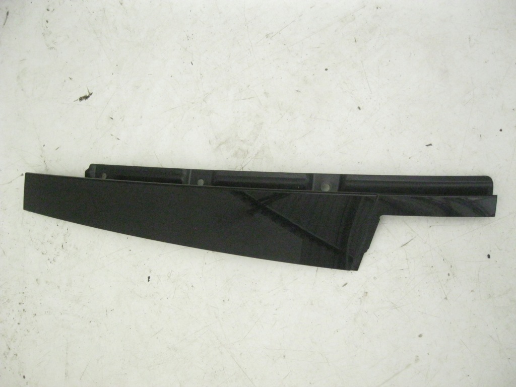 фото №1, Vw touareg iii накладка дверь блок двигателя 760837902