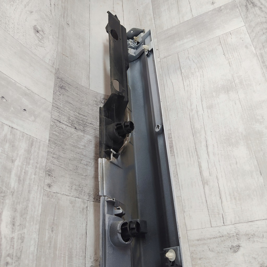 фото №12, Toyota camry viii xc70 молдинг поріг права накладка 75850-33130