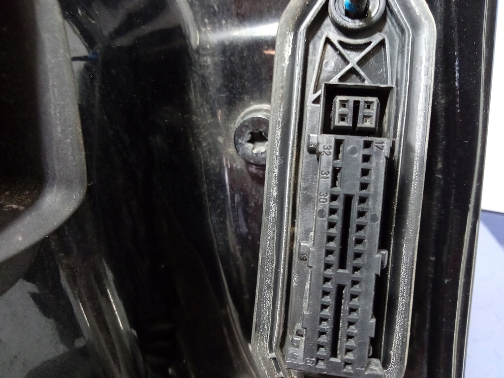 фото №5, Bmw 1 e87 дверь задняя левая black sapphire металлик 475