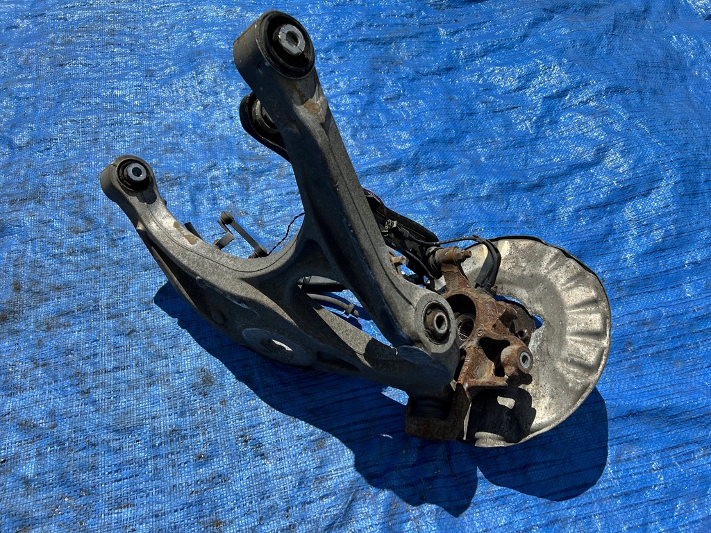 фото №1, Mercedes ml w166 gl x166 поворотный кулак ступица рычаги левый задняя комплект