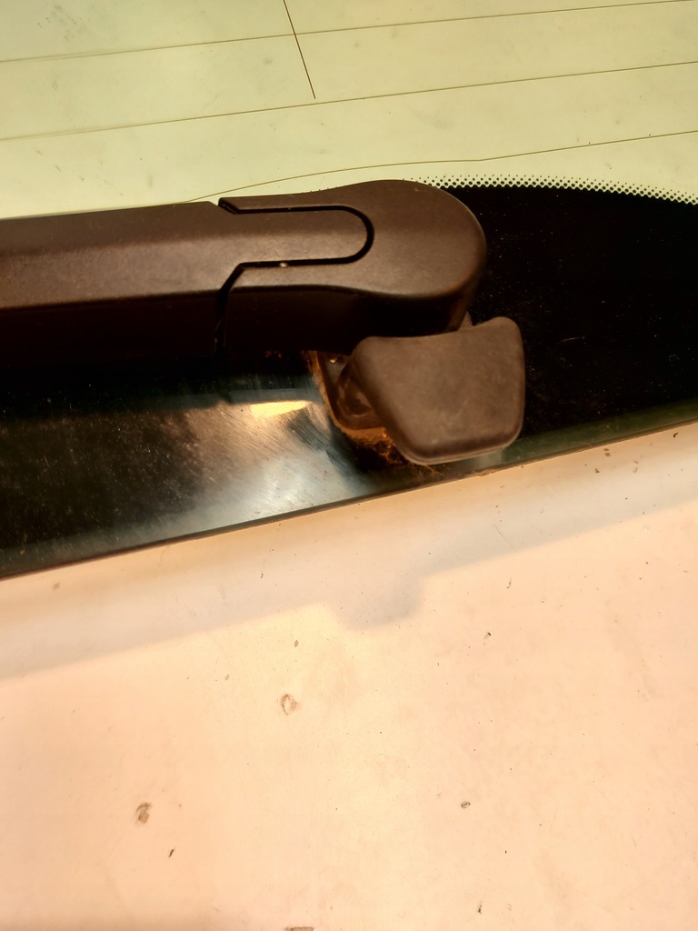 фото №11, Bmw e91 стекло задняя механизм дворники кнопка