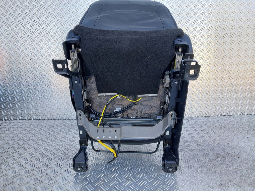 фото №7, Сиденья заднее сиденье кожа mitsubishi asx black edition