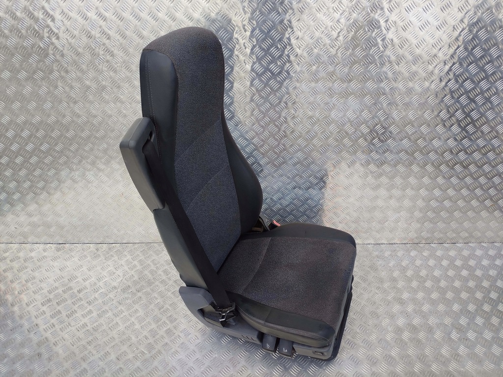 фото №2, Сиденье пассажира scania r