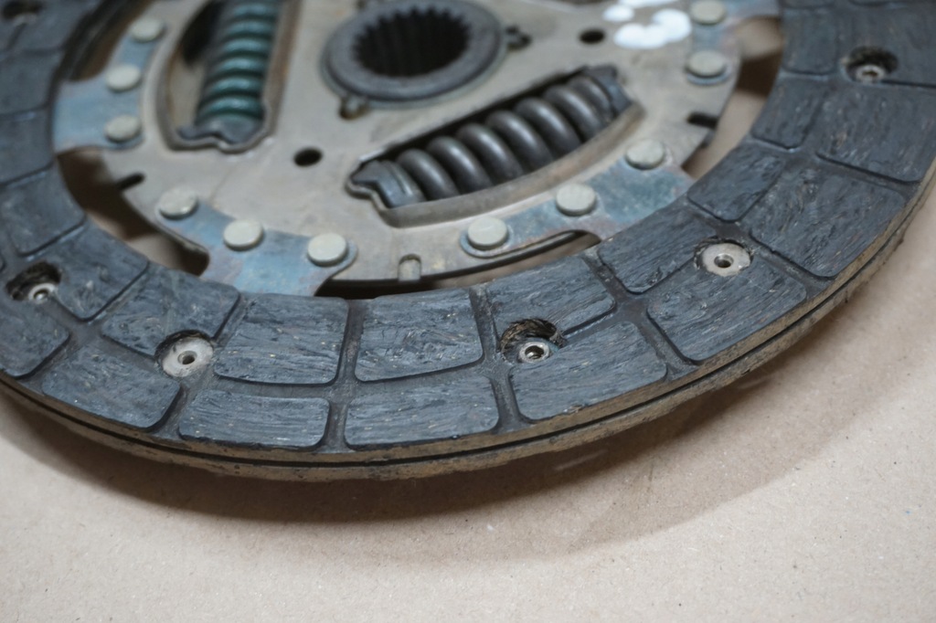 фото №14, Suzuki samurai зчеплення диск + притиск 1,3 413