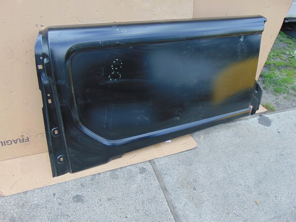 фото №7, Обшивка крила бік правий задня trafic vivaro b