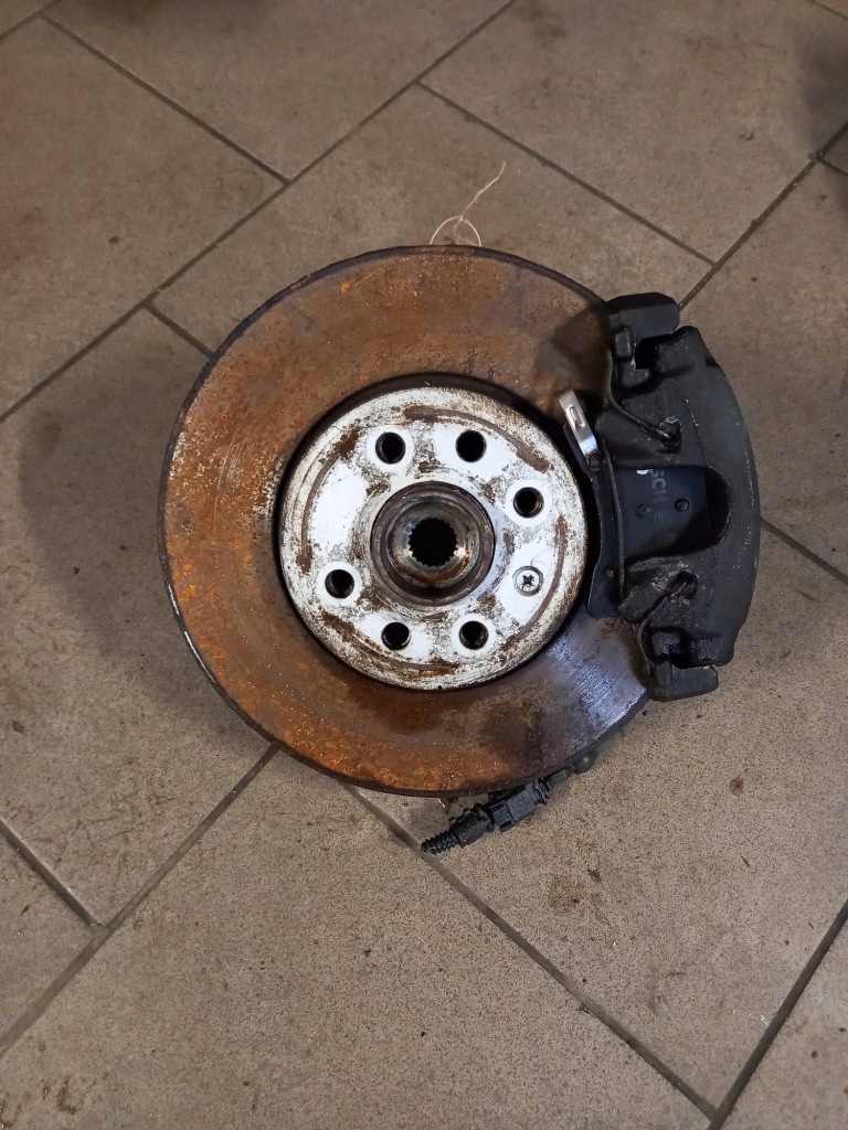 Купити Opel meriva a ступиця поворотний кулак перед передня права 1.6 b