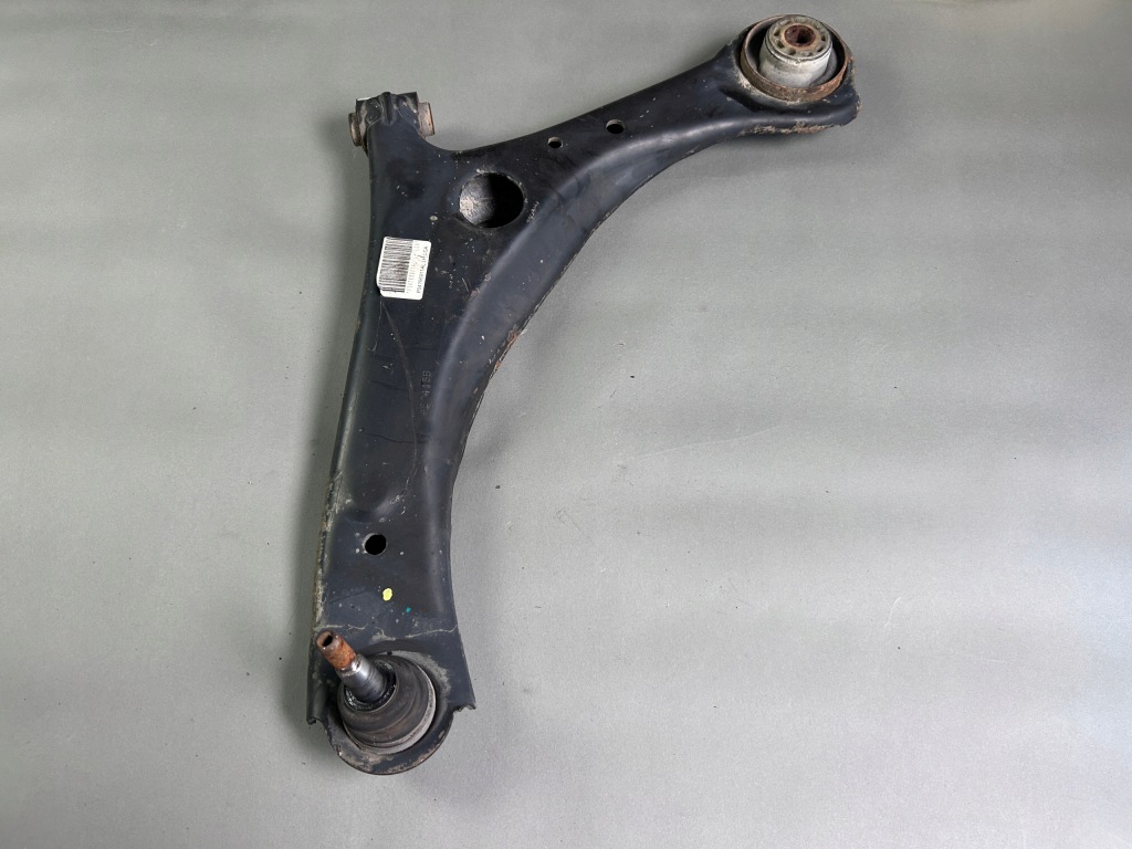 фото №1, Рычаг передний левый chrysler town country