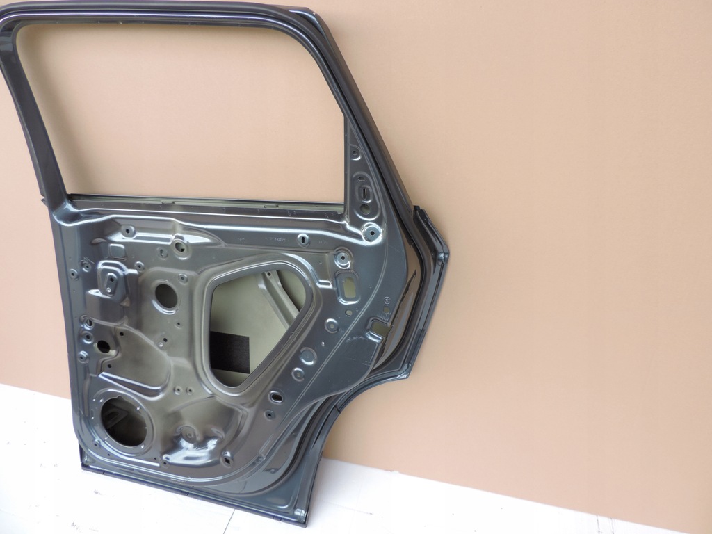 фото №14, Seat оригинальный номер 575833312 дверь