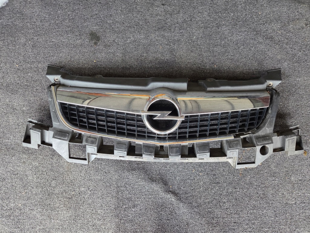 Купити Решітка радіатора решітка радіатора opel vectra c рестайлінг  європа 13182876