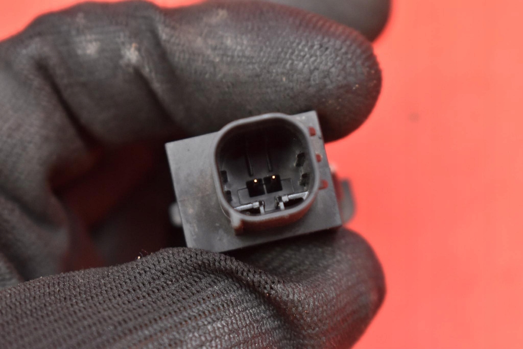 фото №8, Датчик ударный 04671779ac jeep grand cherokee 3 iii wk 04-10