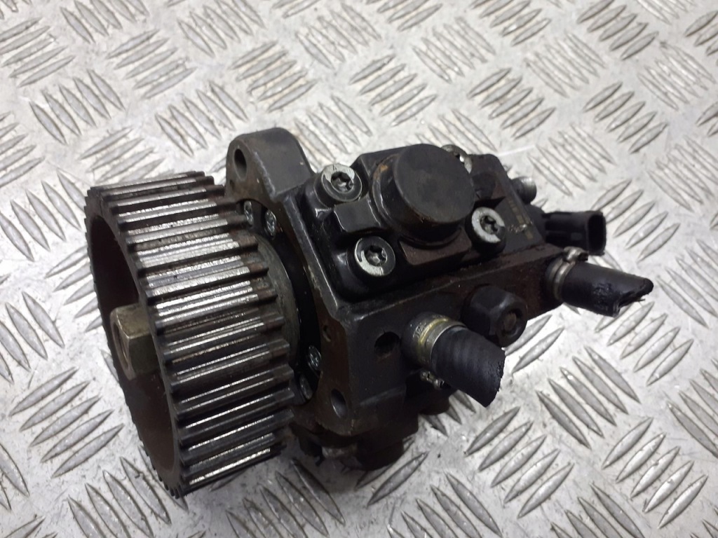 фото №1, Насос упорскування opel zafira b 1.9 cdti 005526679