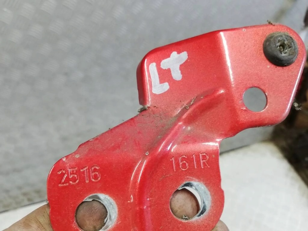 фото №2, Кронштейн лампи задня задній лівий renault kadjar