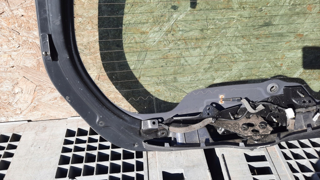 фото №13, Задняя крышка багажника багажника volvo c30