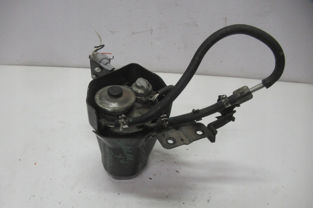 фото №1, Subaru xv 2.0d корпус основание фильтра топлива